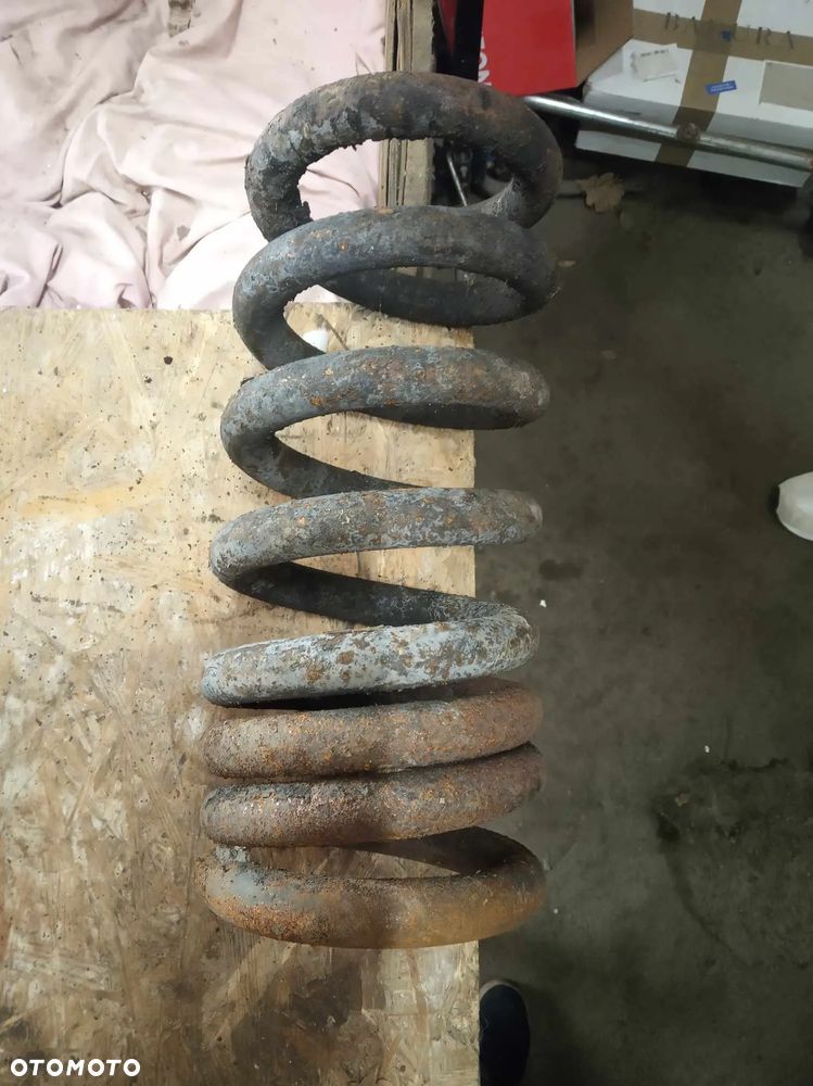 CHEVROLET EXPRESS GMC SAVANA 08 sprezyna sprezyny zawieszenia przod przednia przednie 2500 3500 1500 4.3 v6 4.8 5.3 6.0 6.6 v8 hummer h2 h3 coil spring 2003 2004 2005 2006 2007 2008 2009 2010 2011 - 2