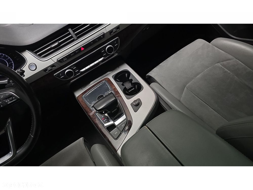 Audi Q7 3.0 TDI Quattro Tiptronic - 22