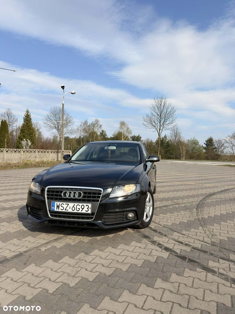 Audi A4 Limousine - 9