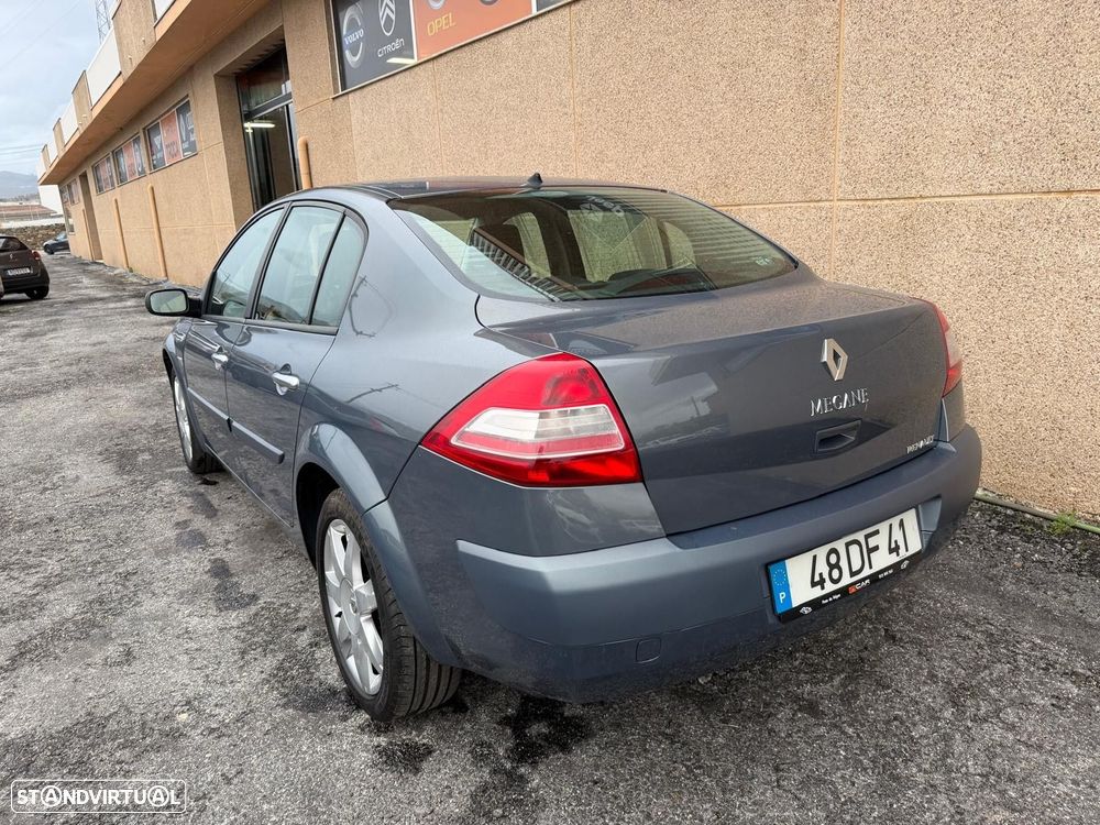 Renault Mégane 1.5 dCi Confort - 10