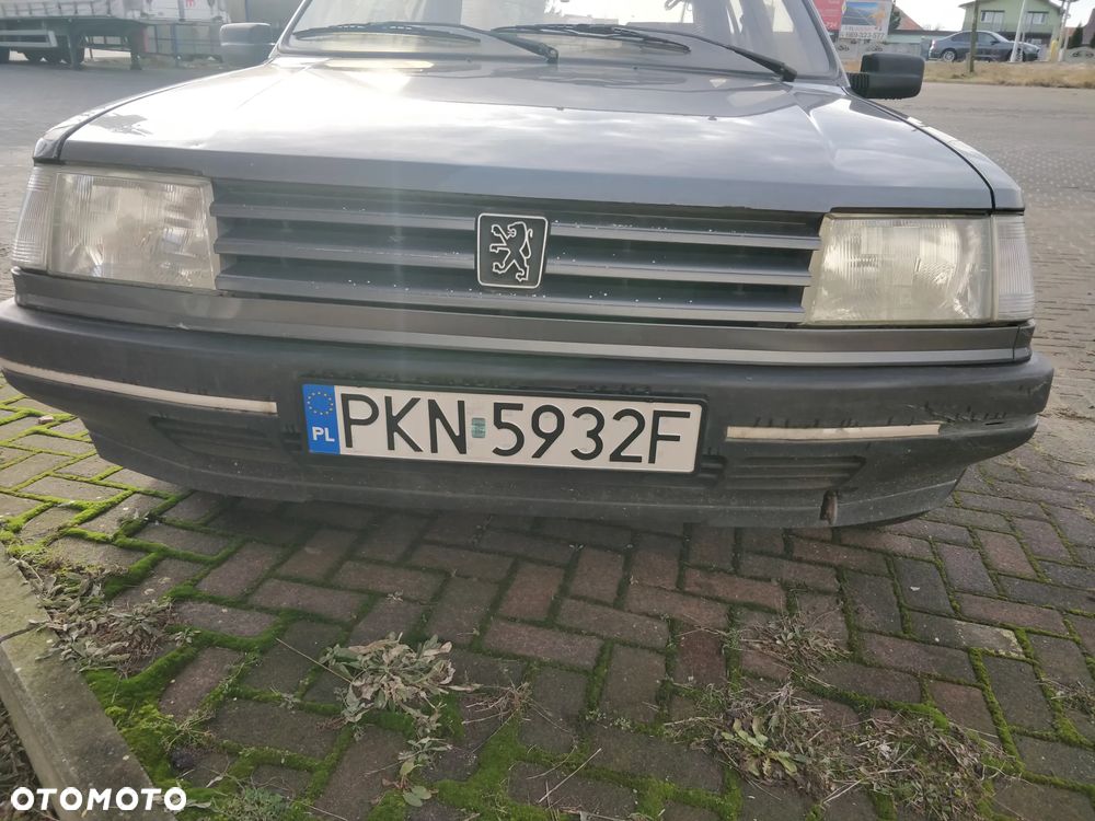 zderzak przedni Peugeot 309 Lift