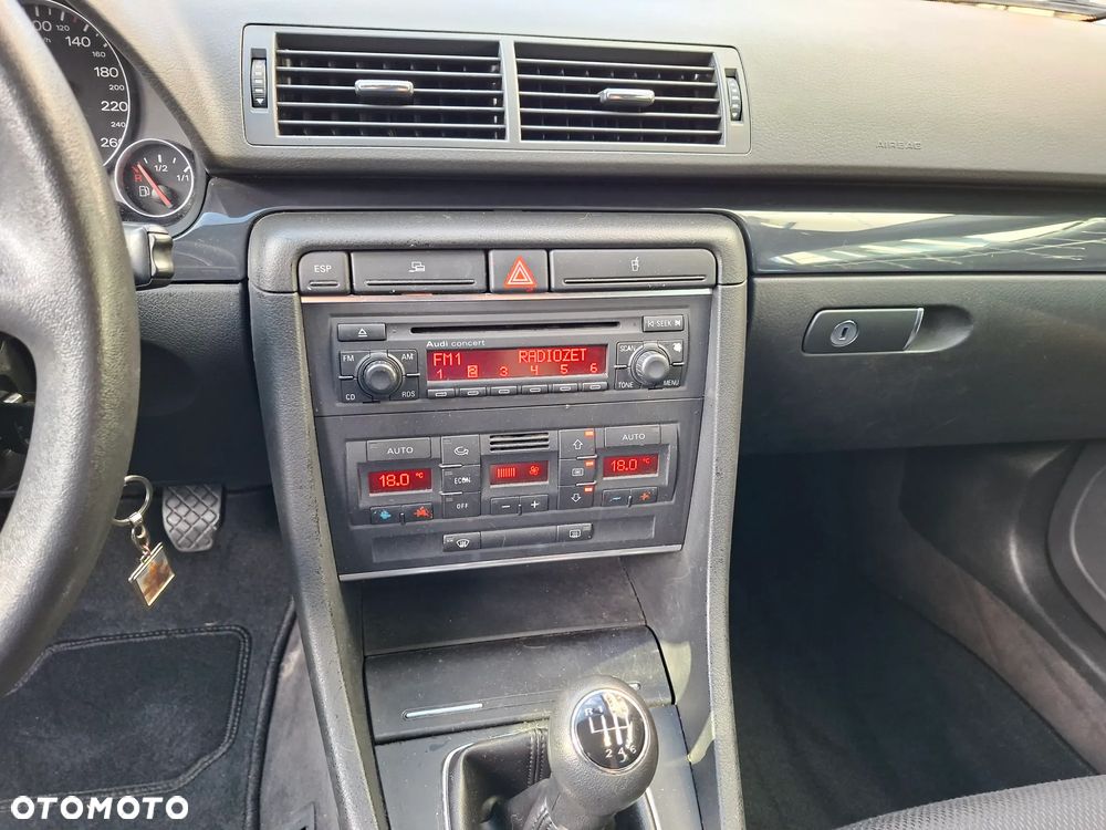 Audi A4 Avant 2.5 TDI - 15