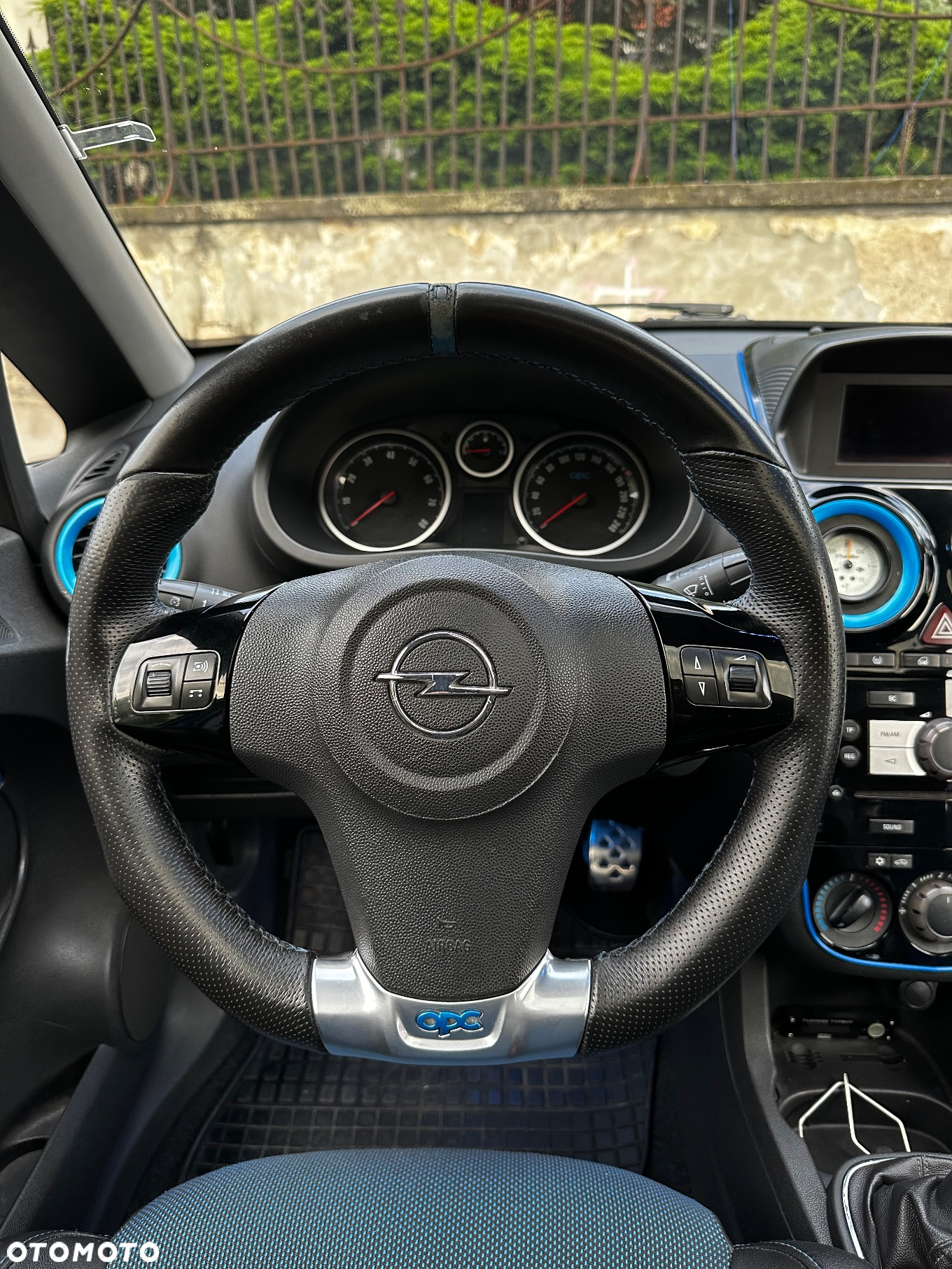 Opel Corsa 1.6T OPC - 9