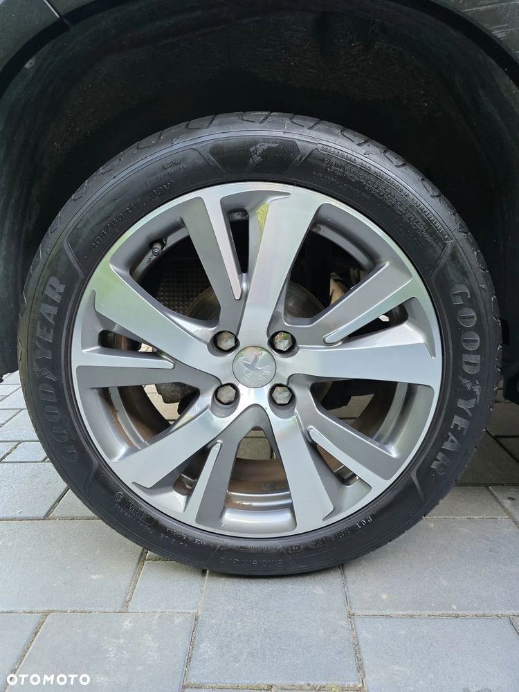 Peugeot 2008 - 32