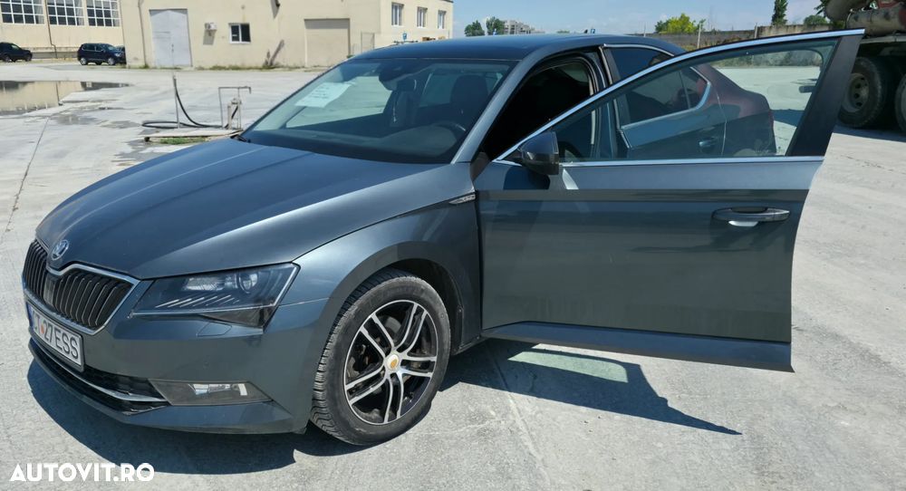 Skoda Superb 2.0 TDI DSG Active - 2