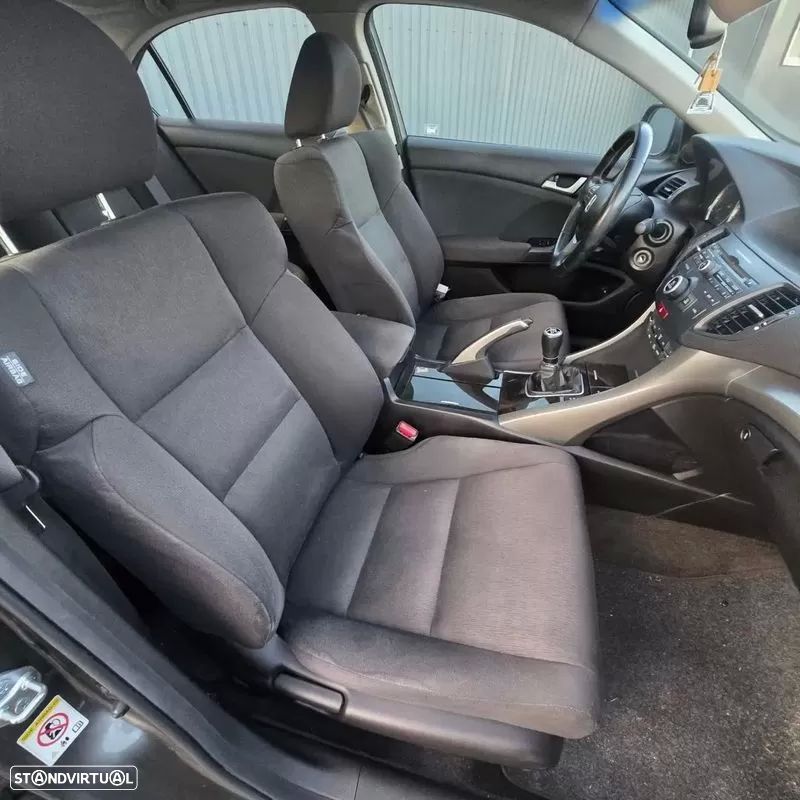 Honda Accord 2.2 i-DTEC Executive Advance E.Limitada - 14