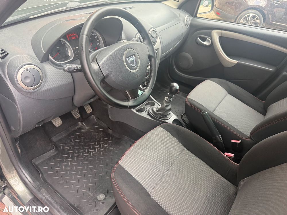 Dacia Duster dCi 110 FAP 4x4 Destination - 10