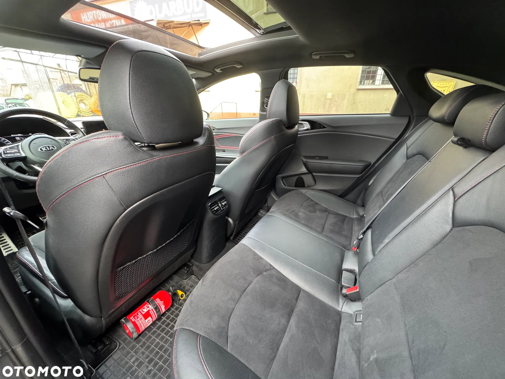 Kia ProCeed 1.6 T-GDI GT DCT - 13