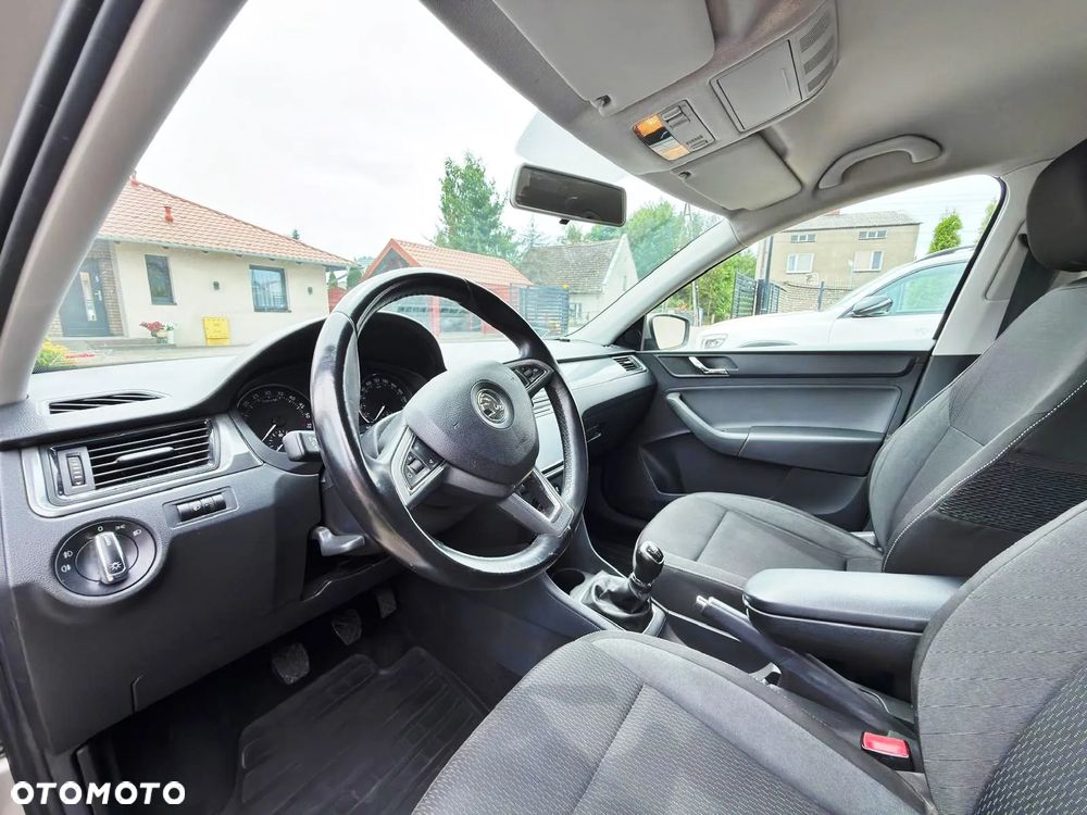 Skoda RAPID - 11