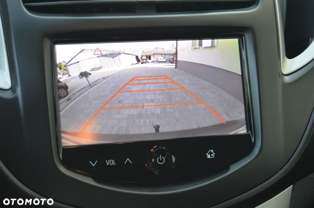 Chevrolet Trax 1.6 LS - 26