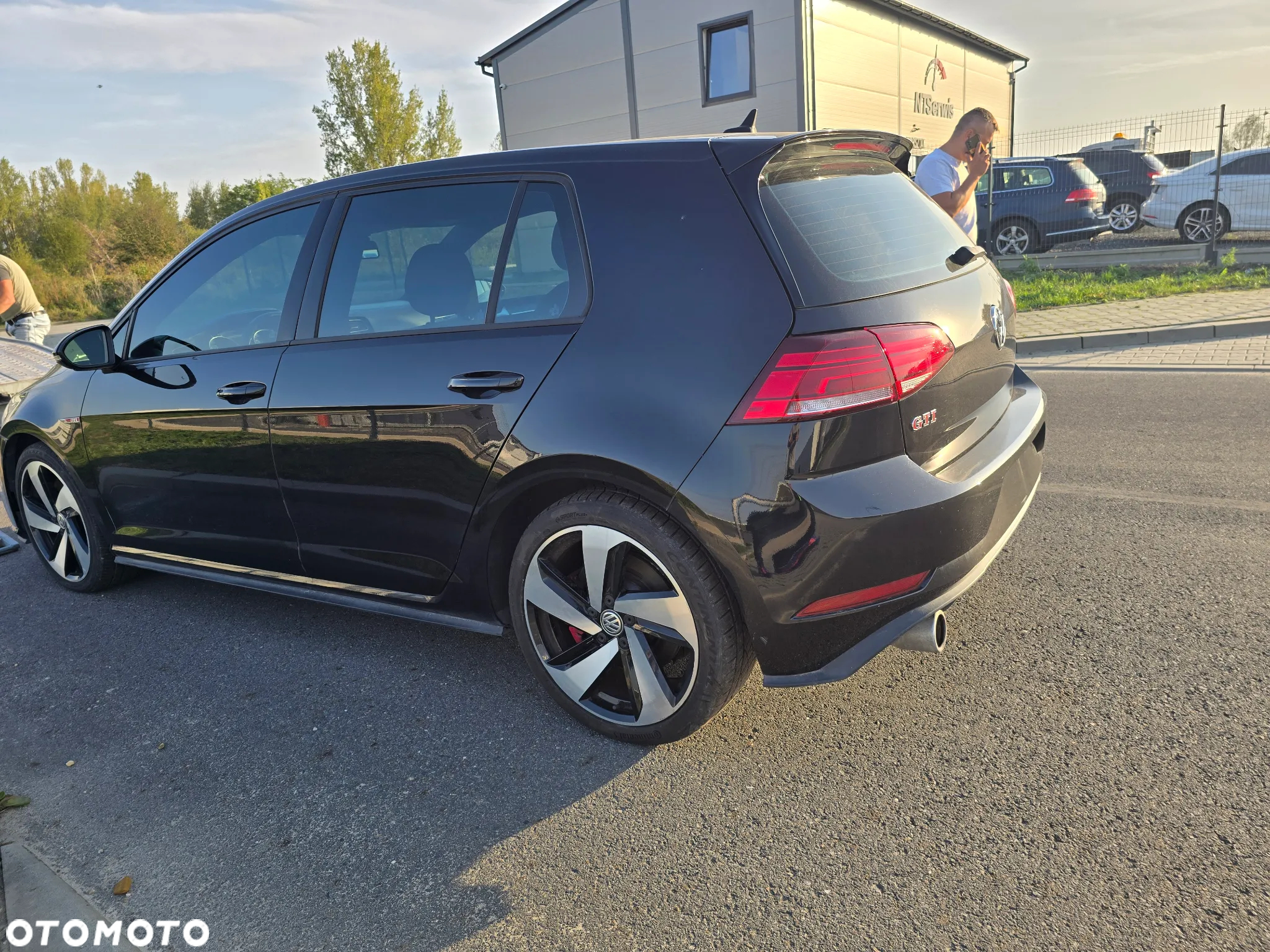 Volkswagen Golf GTI Performance BlueMotion Technology DSG - 3