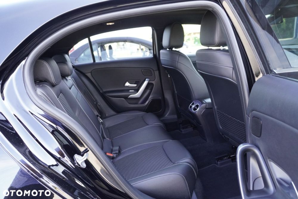 Mercedes-Benz Klasa A 200 4Matic 8G-DCT Progressive - 7