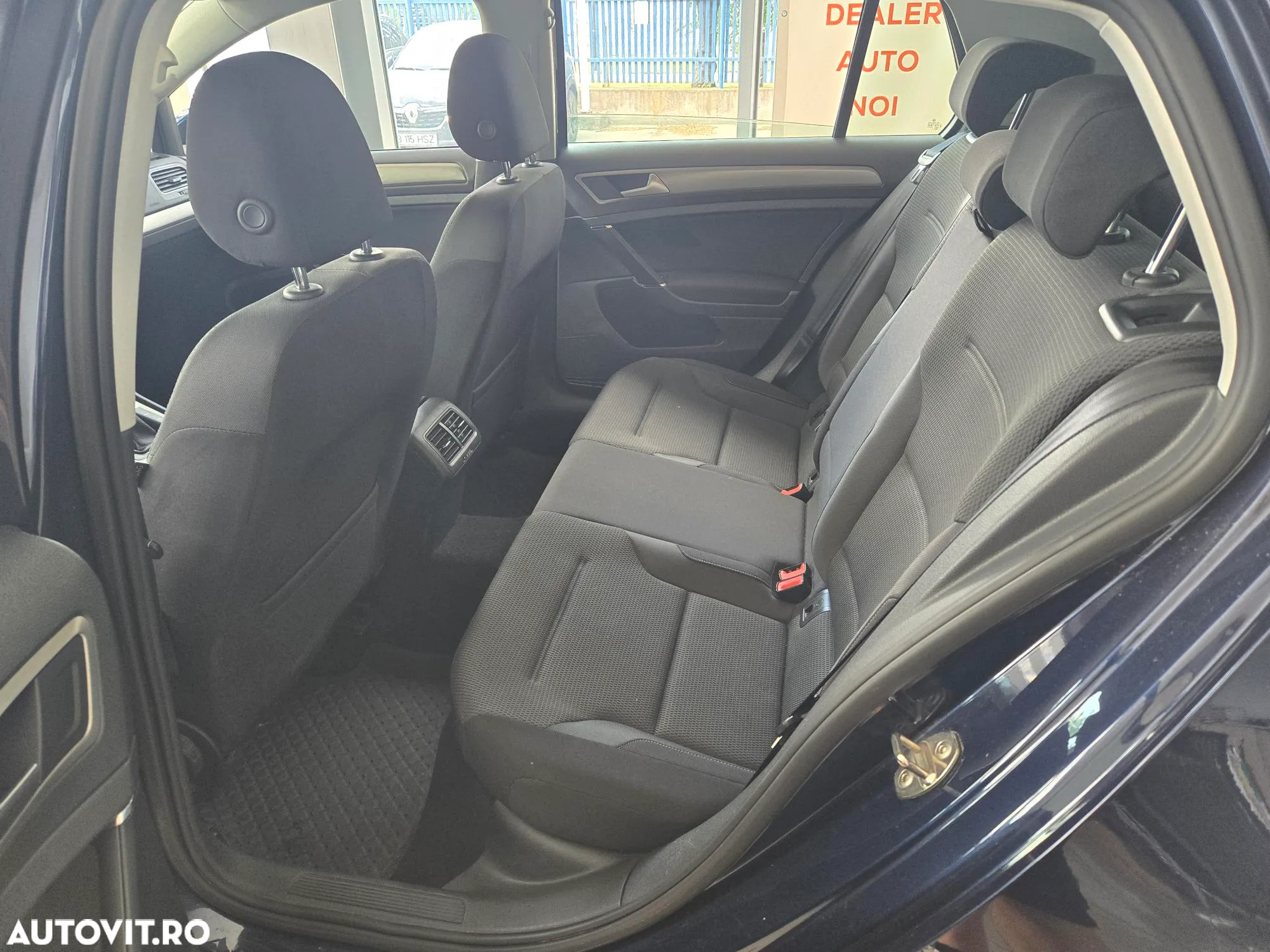 Volkswagen Golf 1.2 TSI BMT Comfortline - 21