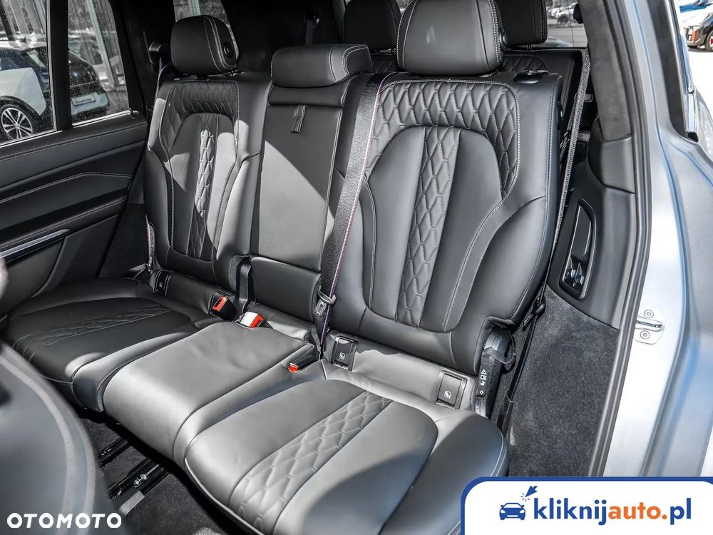 BMW X7 - 6