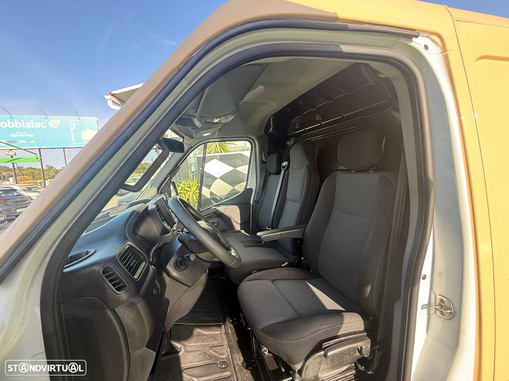 Renault MASTER 2.3 BLUE DCI 135HP L1H1 3L - 19