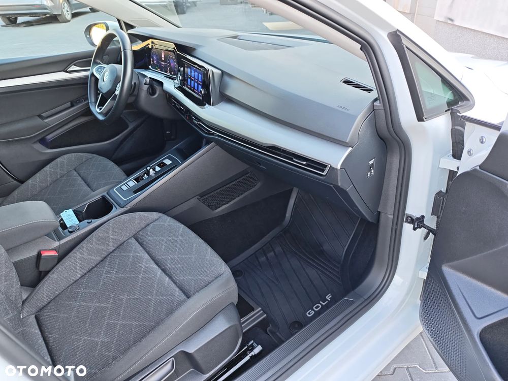 Volkswagen Golf 1.5 eTSI OPF DSG Active - 11