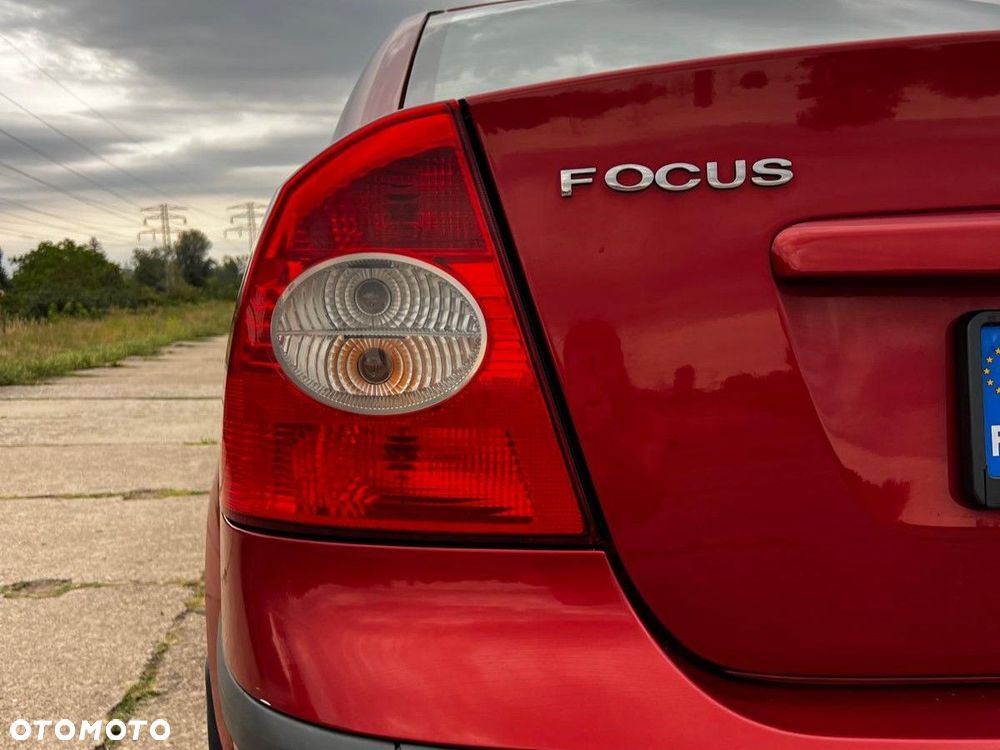 Ford Focus 1.6 Ambiente - 14