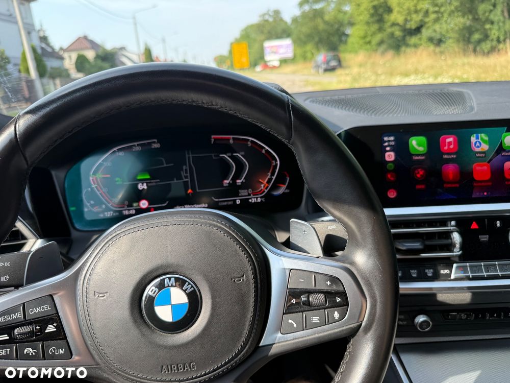 BMW Seria 3 330i xDrive M Sport sport - 23
