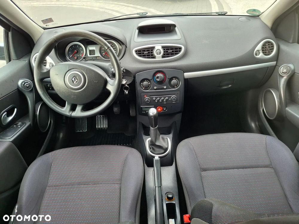 Renault Clio 1.2 TCE Authentique - 8