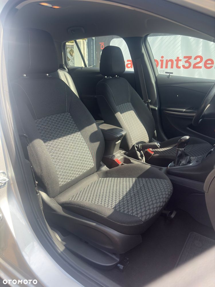 Opel Astra 1.6 CDTI Cosmo - 12