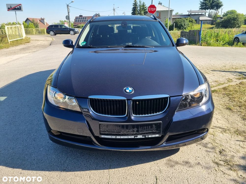 BMW Seria 3 318i Edition Exclusive - 14