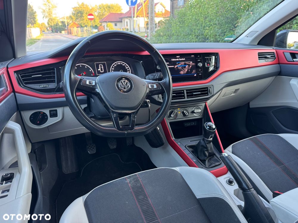 Volkswagen Polo 1.0 TSI Beats - 32