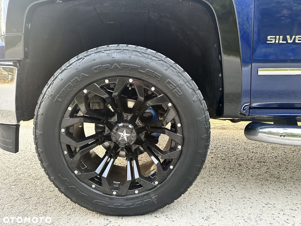 Chevrolet Silverado - 27