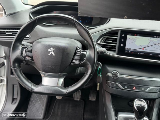 Peugeot 308 SW 1.5 BlueHDi Style - 18