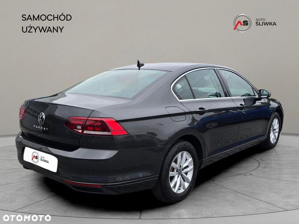 Volkswagen Passat 2022