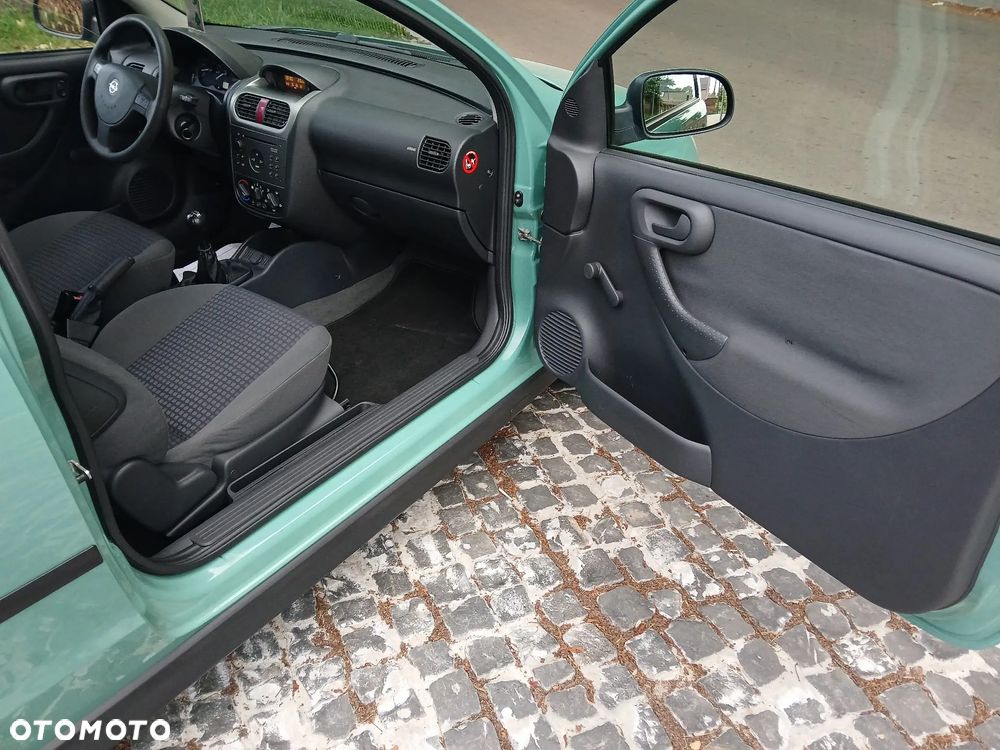 Opel Corsa - 11