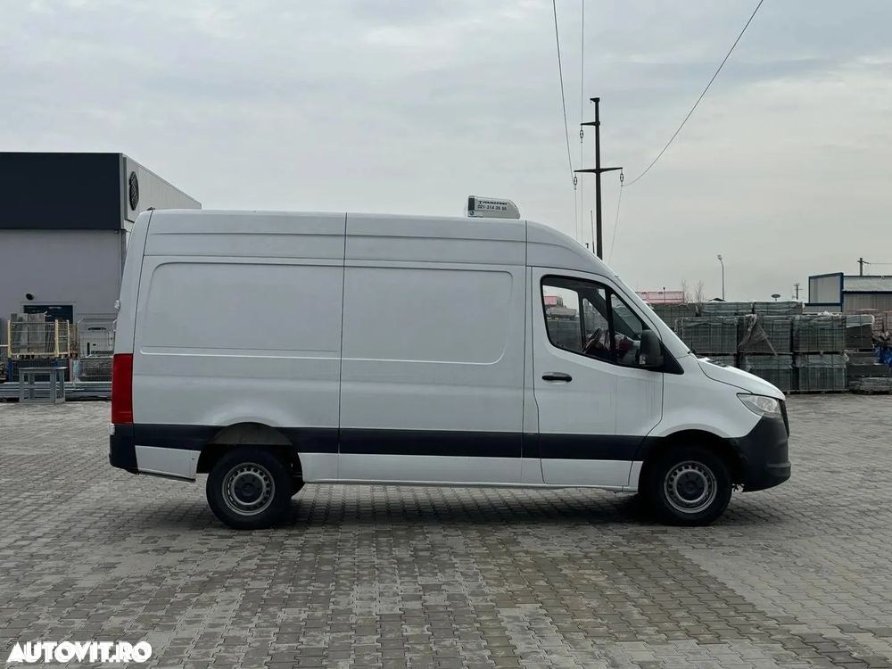 Mercedes-Benz SPRINTER - 4