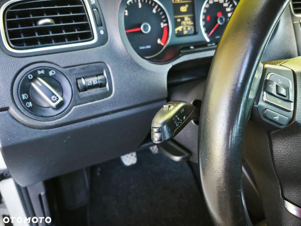 Volkswagen Polo - 33