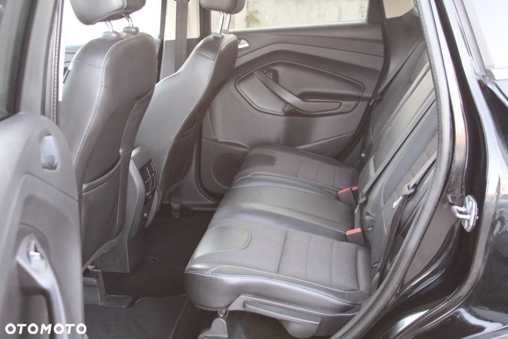 Ford Kuga 2.0 TDCi 2x4 Titanium - 19