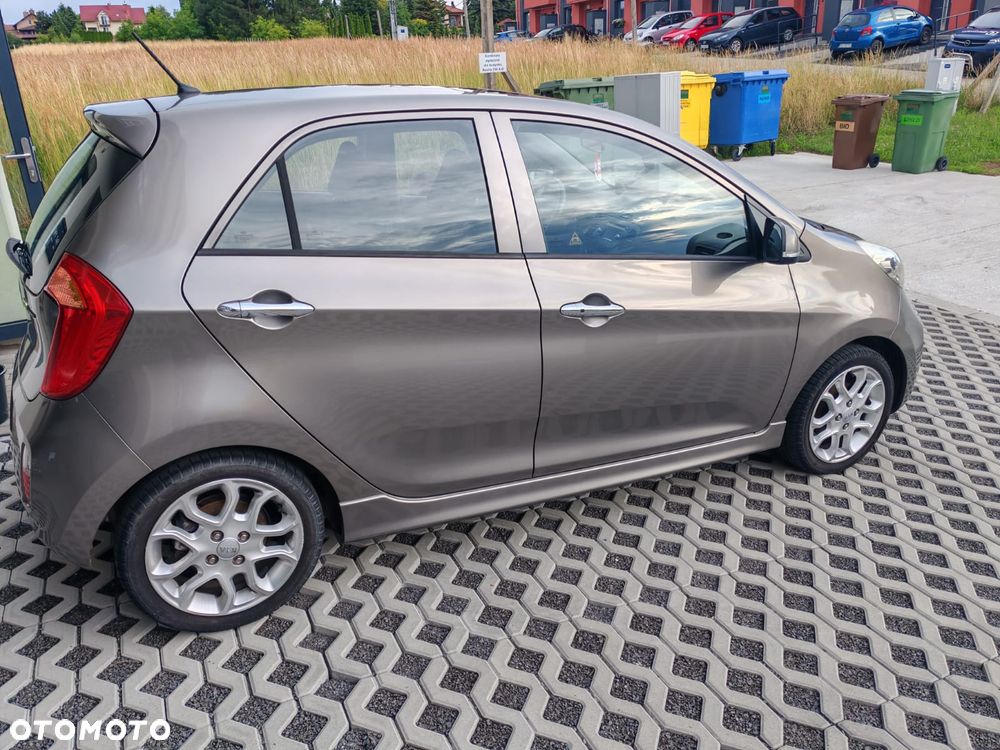 Kia Picanto - 10