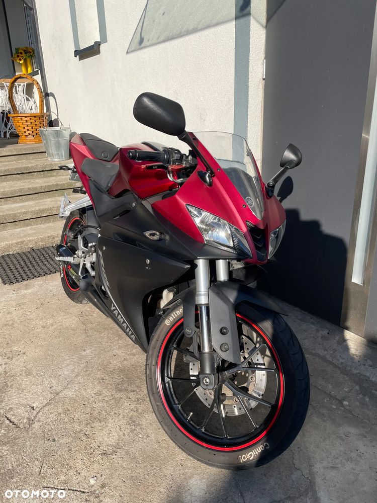 Yamaha YZF - 1