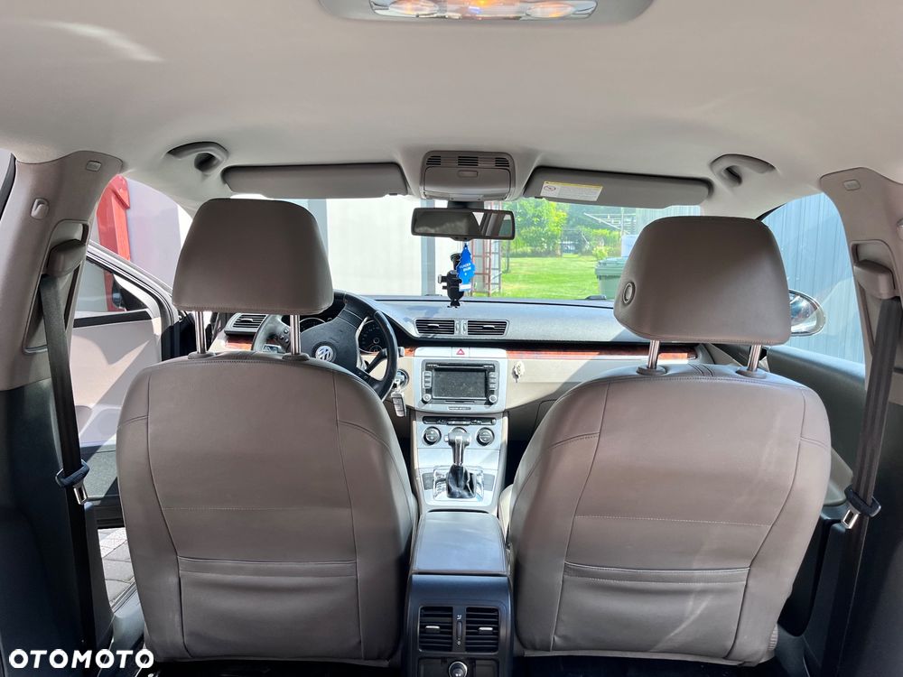 Volkswagen Passat 2.0 TDI DPF Highline DSG - 9