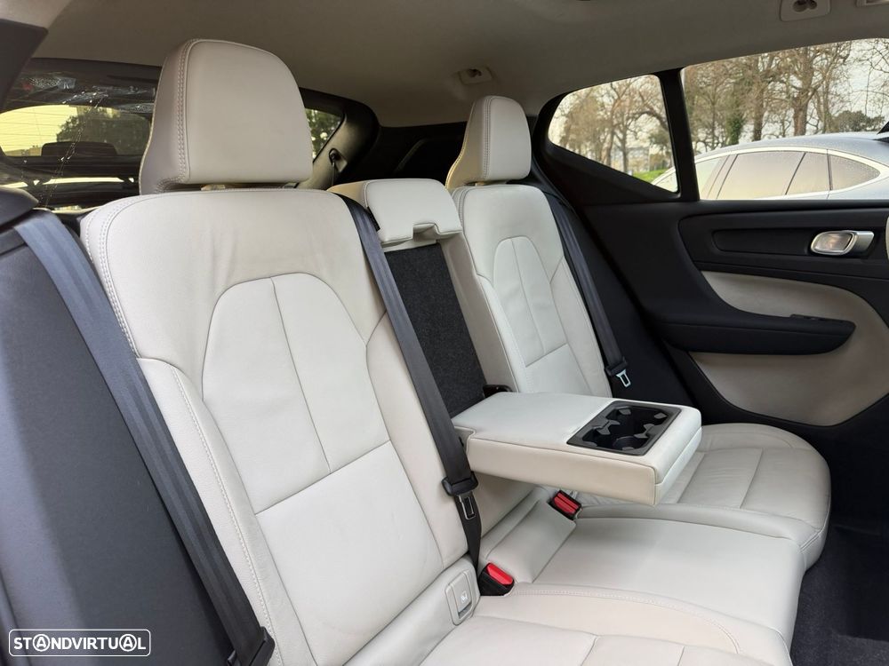 Volvo XC 40 1.5 T5 PHEV Inscription - 27