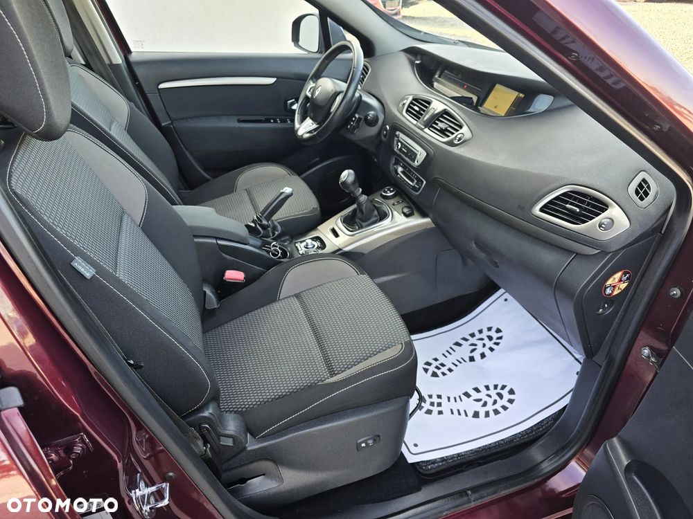 Renault Scenic ENERGY TCe 115 S&S Xmod Paris - 11
