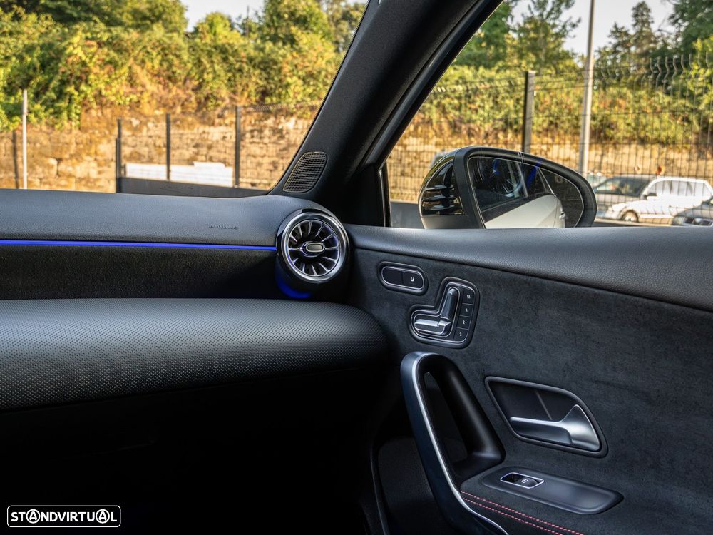 Mercedes-Benz A 200 - 23
