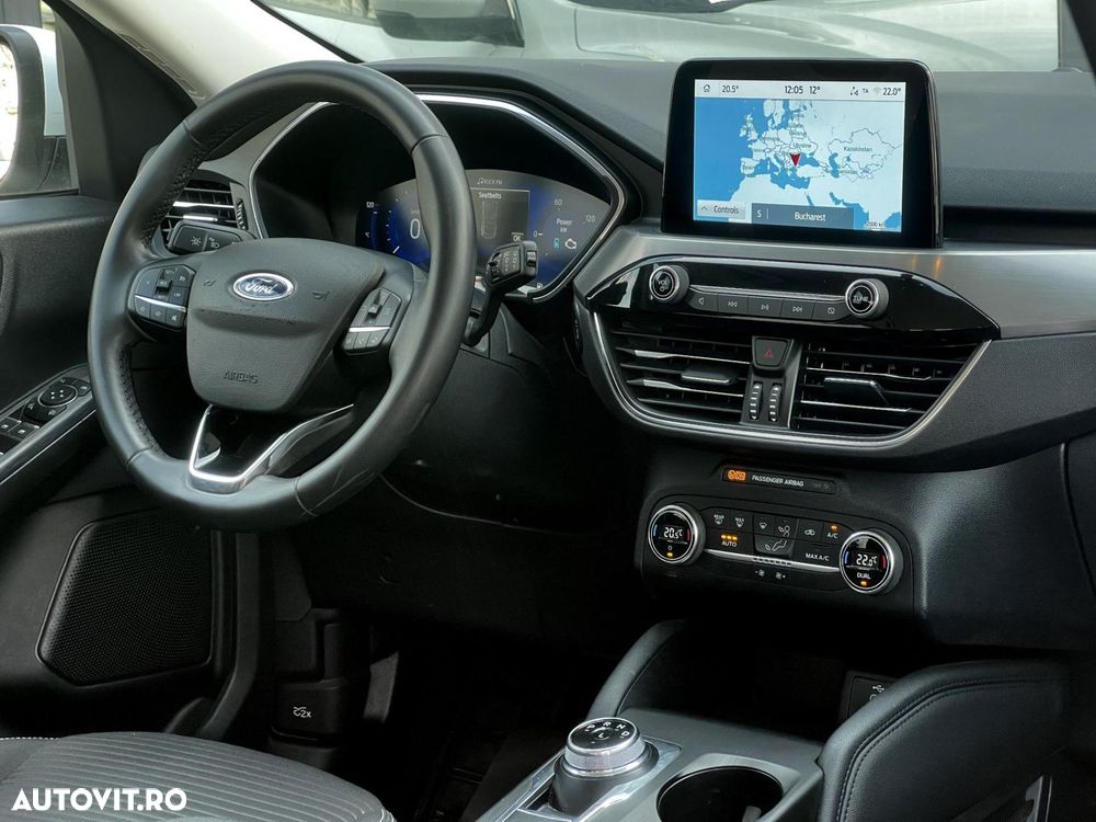 FORD Kuga 2022 — imagine 45