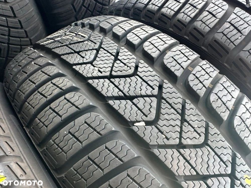 215/55r17 Pirelli SottoZero 3_7,4mm_4szt_(33) - 6