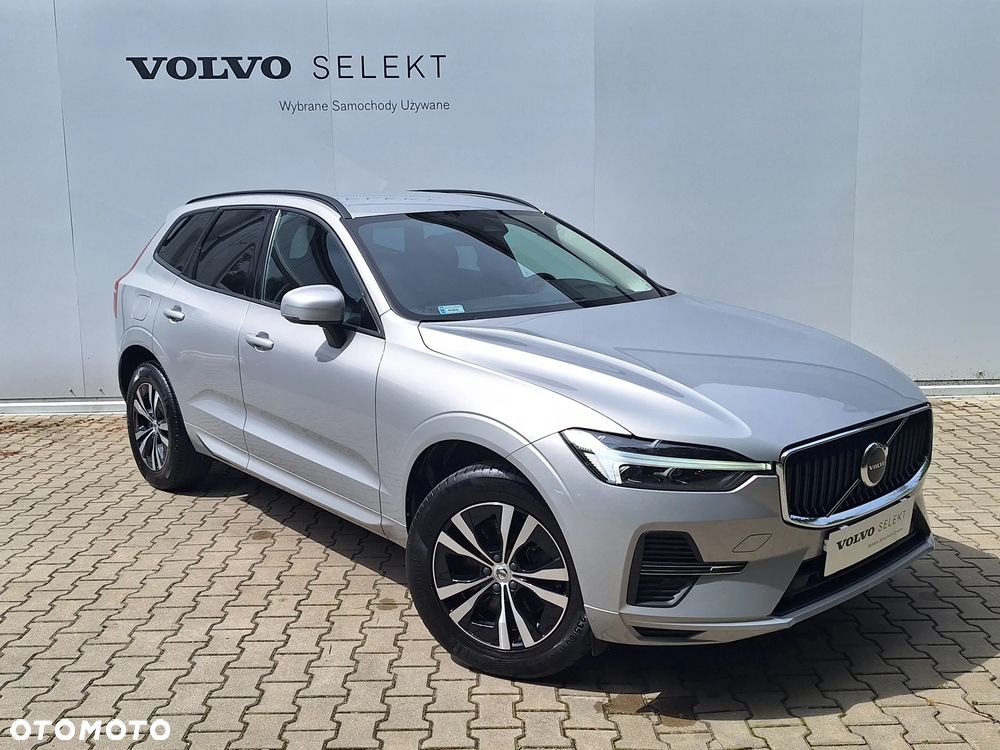 Volvo XC 60 B4 D Momentum - 4