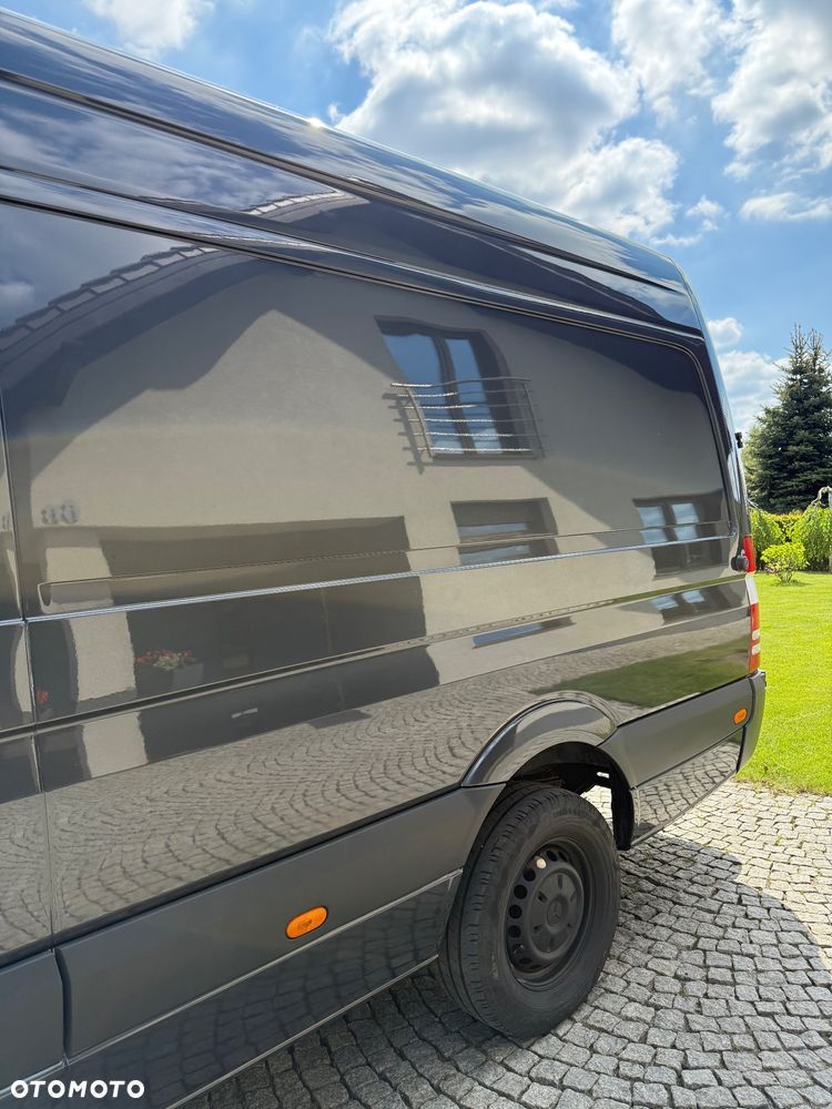 Mercedes-Benz Sprinter - 4