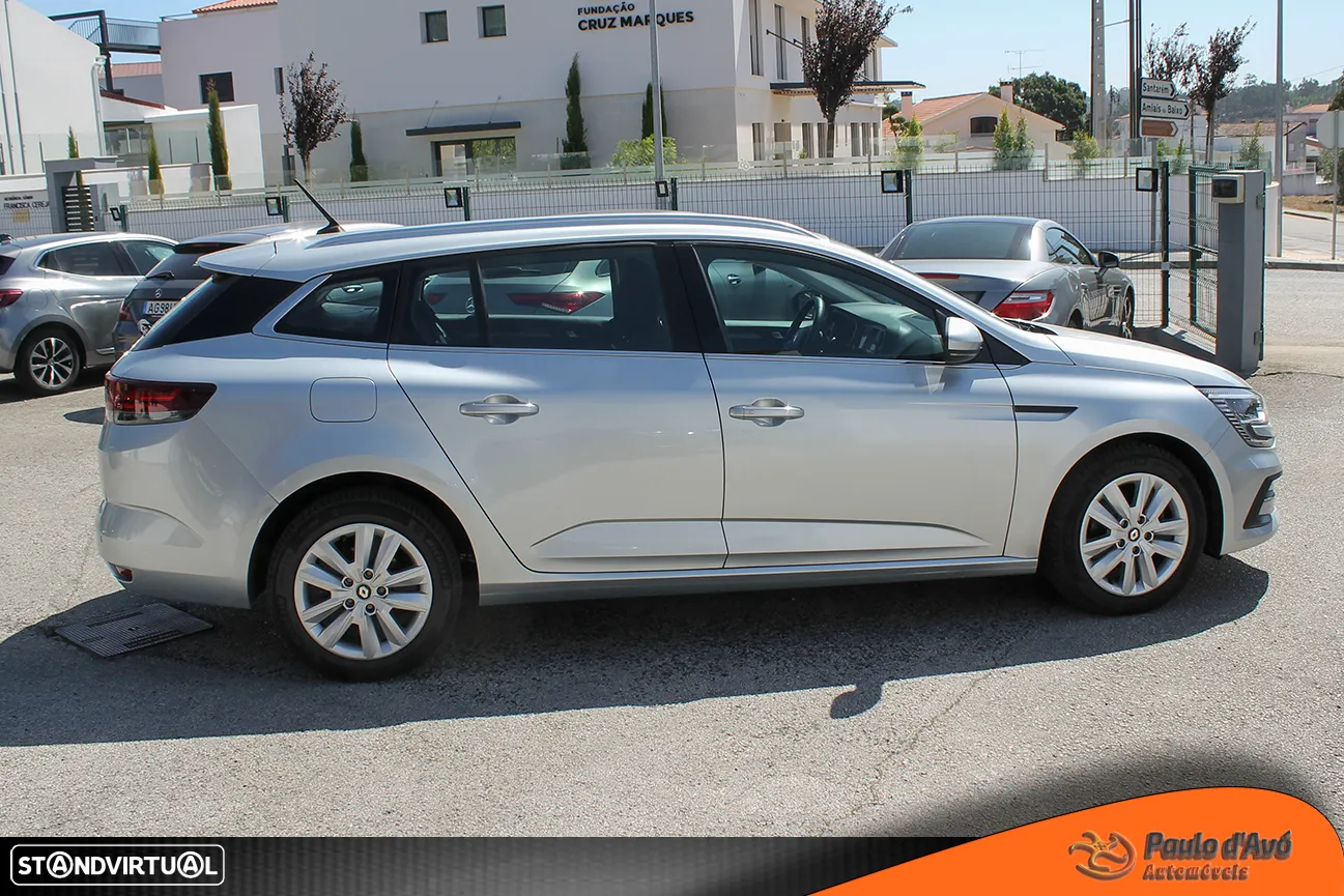 Renault Mégane Sport Tourer 1.5 Blue dCi Zen EDC - 4
