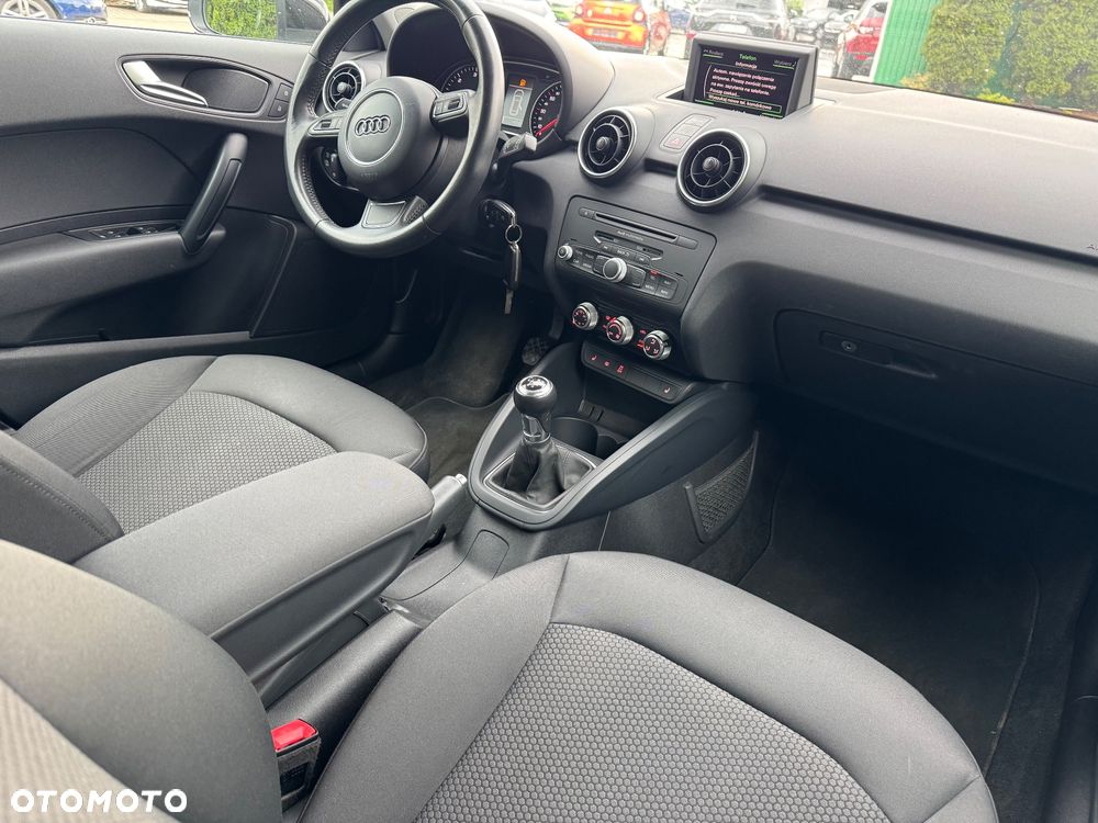 Audi A1 Sportback 1.6 TDI S line edition - 40
