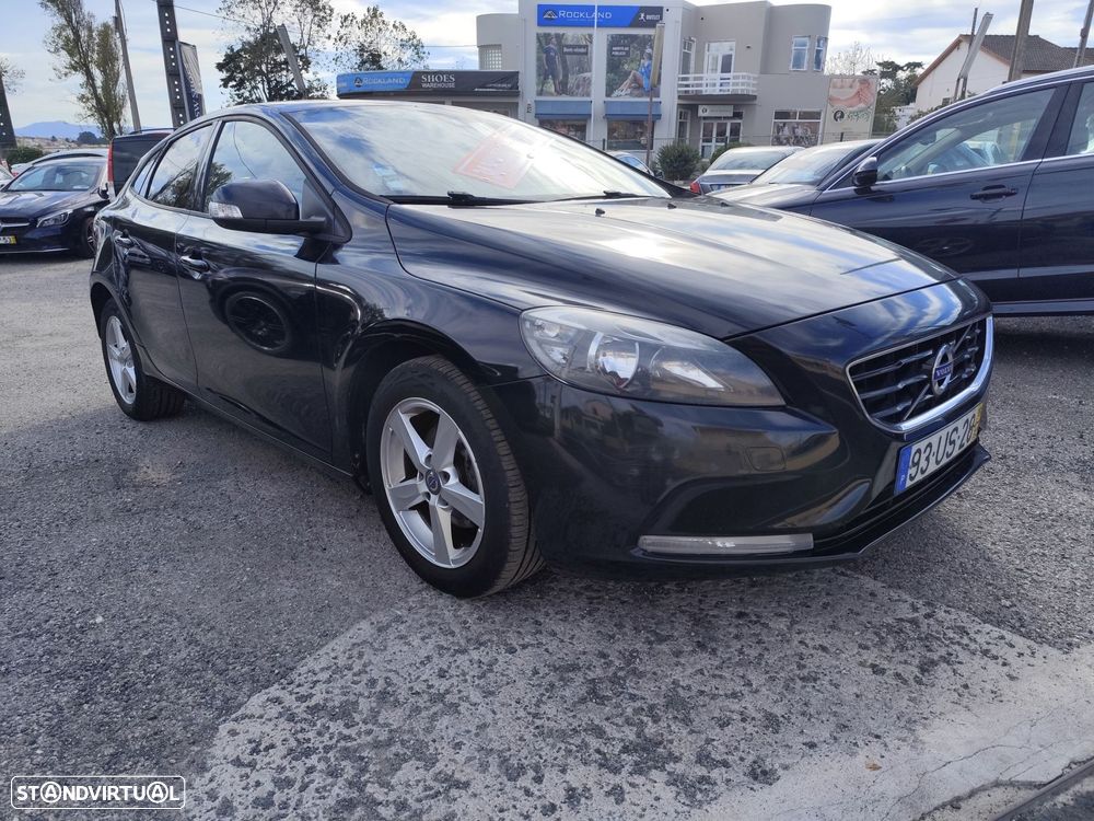 Volvo V40 1.6 D2 Momentum - 1