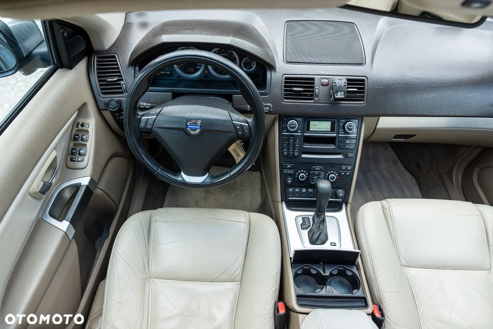Volvo XC 90 - 25