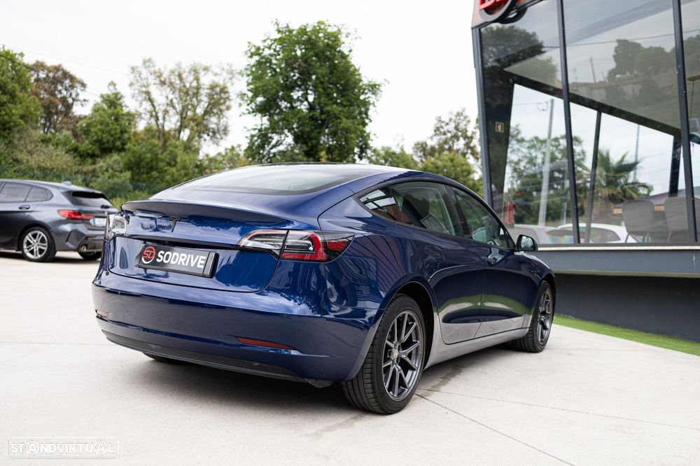 Tesla Model 3 Standard Range Plus RWD - 4