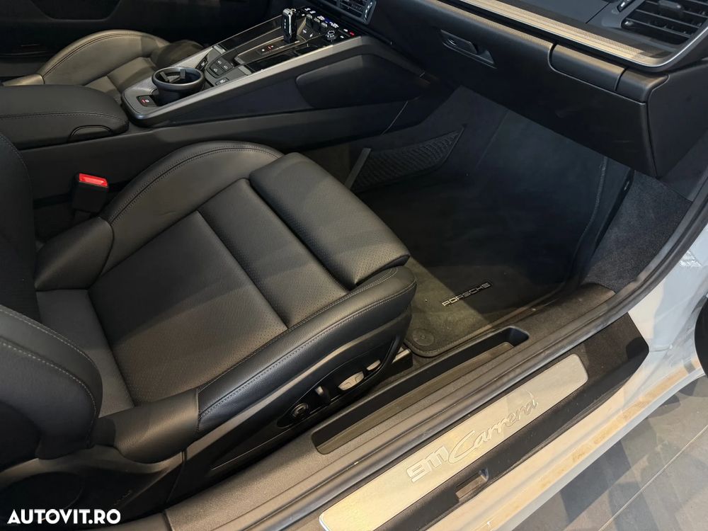 Porsche 911 Carrera PDK - 17