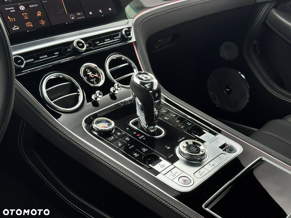Bentley Continental GT New V8 S - 32